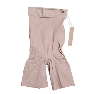 SKIMS everyday sculpt High-Waisted Mid Thigh Short  SMALL